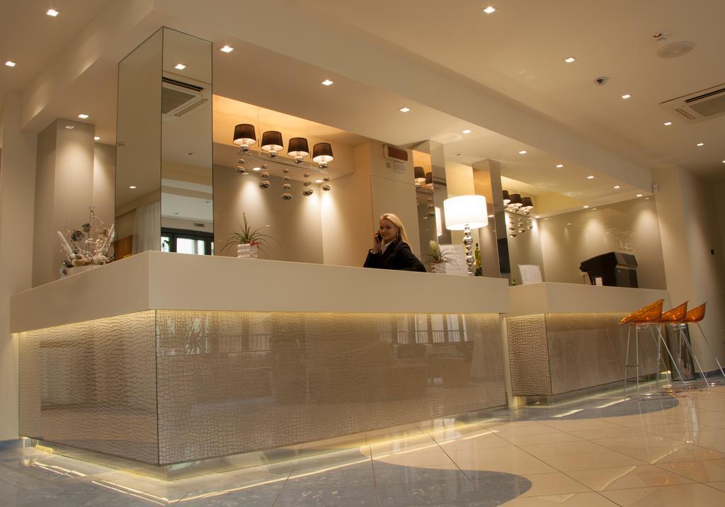 Hotel Aurora Mare Rimini Dış mekan fotoğraf