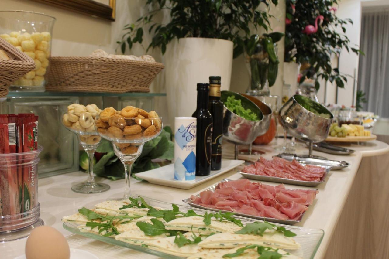 Hotel Aurora Mare Rimini Dış mekan fotoğraf